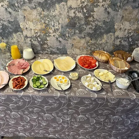 Kolonia Wokulskiego 4 *