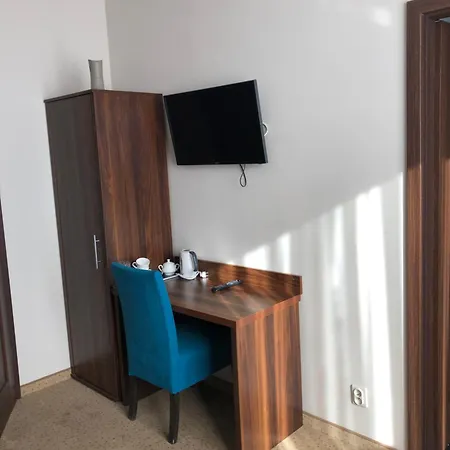 Alojamento de Acomodação e Pequeno-almoço Kolonia Wokulskiego 4