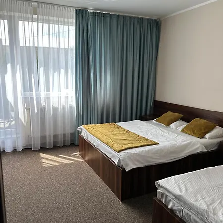 Kolonia Wokulskiego 4 *