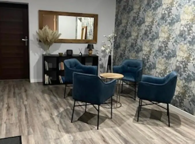 فندق مبيت وإفطار Kolonia Wokulskiego 4 3*